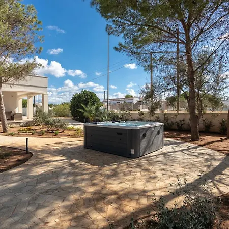 Albachiara Con Idromassaggio E Pineta - Apulia Villa *