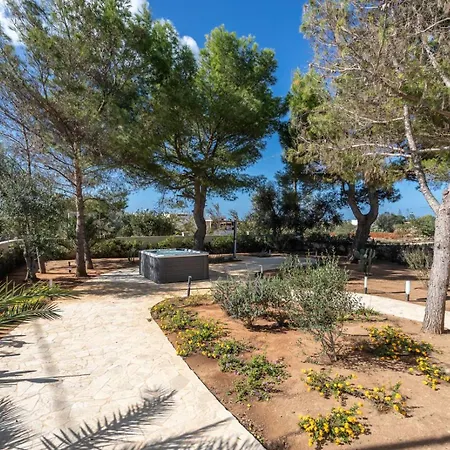 Villa Albachiara Con Idromassaggio E Pineta - Apulia