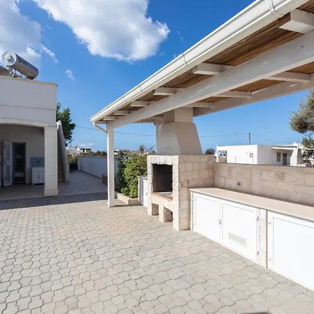 Albachiara Con Idromassaggio E Pineta - Apulia Villa