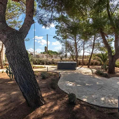 Albachiara Con Idromassaggio E Pineta - Apulia Villa Torre San Giovanni Ugento